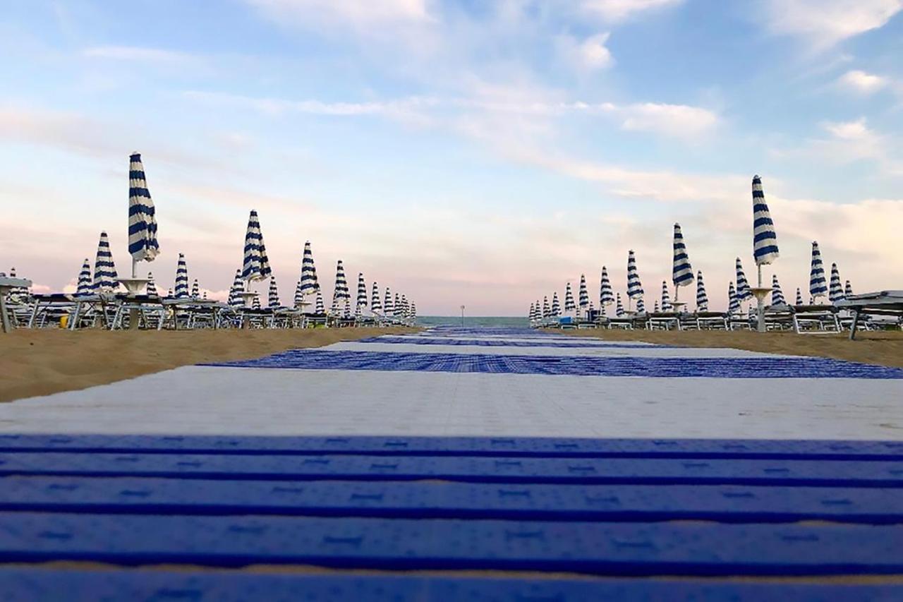Hotel Ondina Τζεσόλο Λίντο Εξωτερικό φωτογραφία